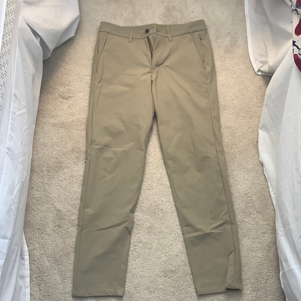 Lululemon Commission Pant Slims, size 30, tan, only worn once.